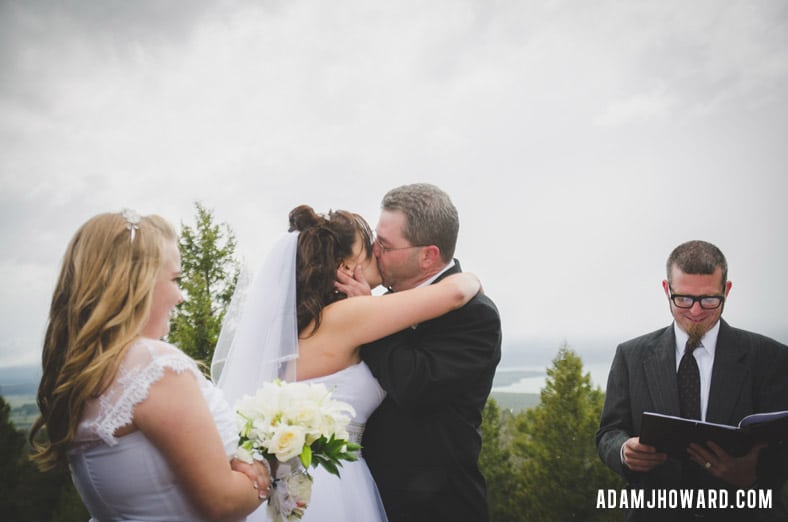 Jackson Hole Wedding Photography Portrait of bride and groom kissing